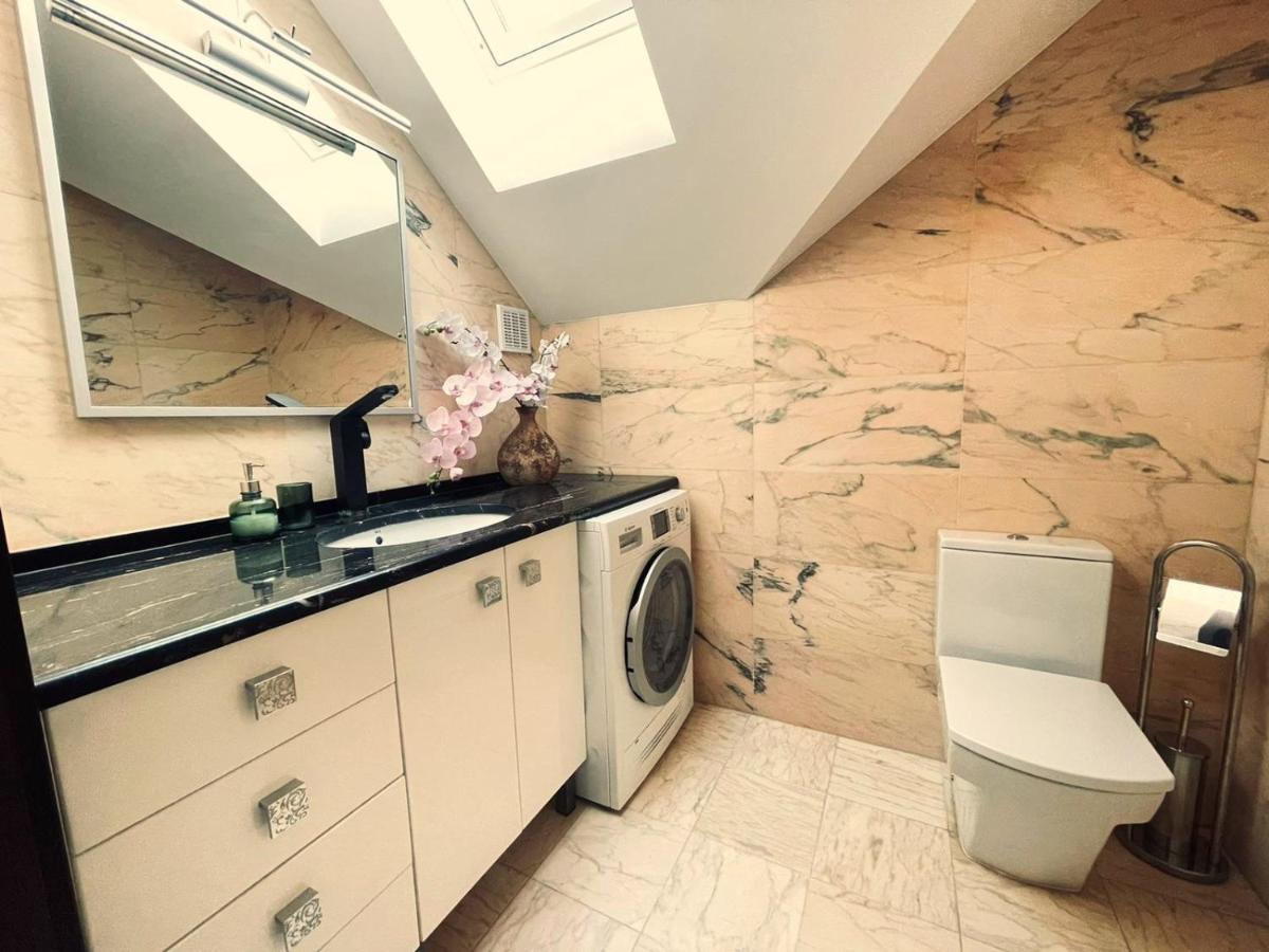 Marble Apartament Zamość Buitenkant foto