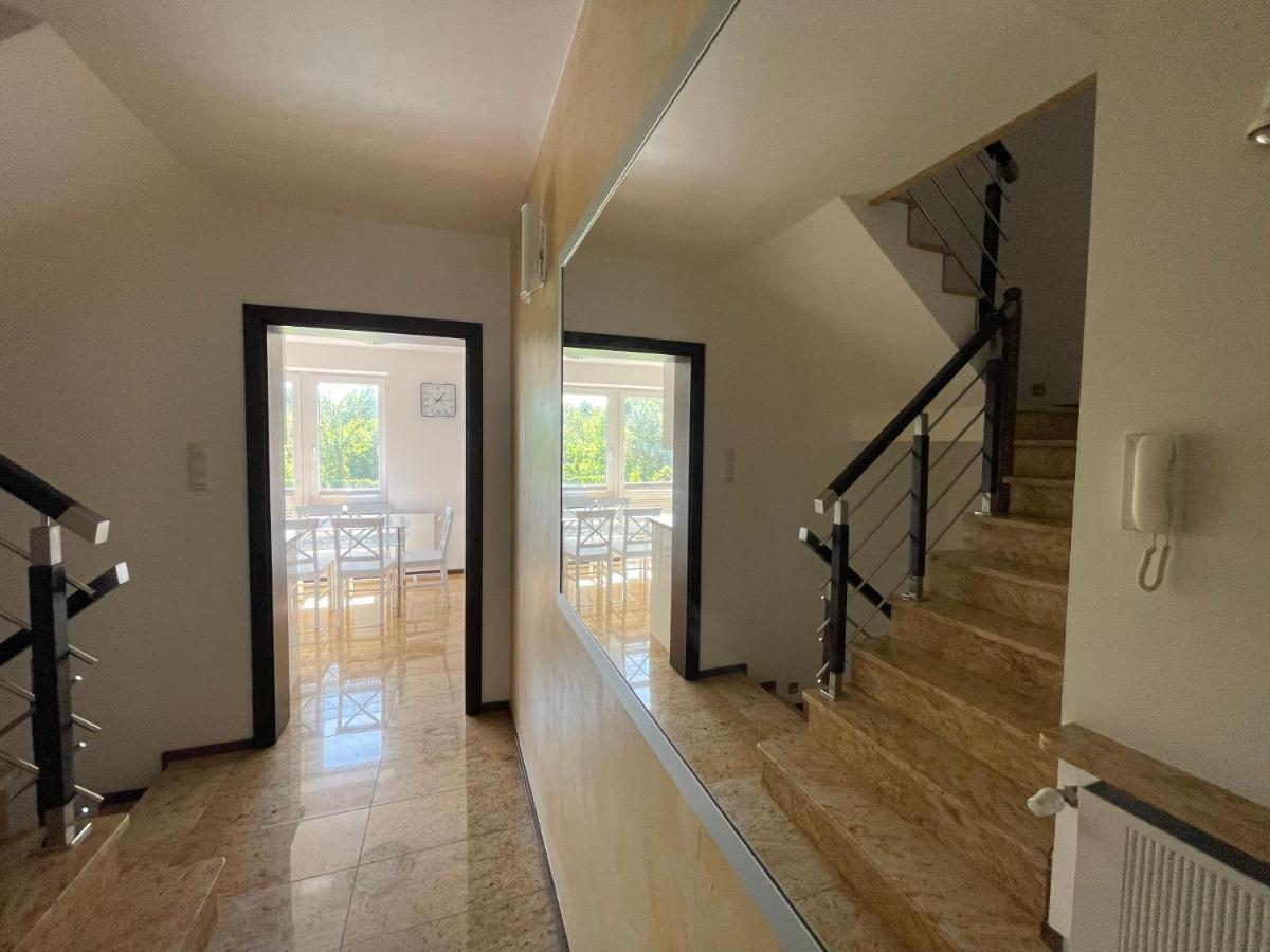 Marble Apartament Zamość Buitenkant foto